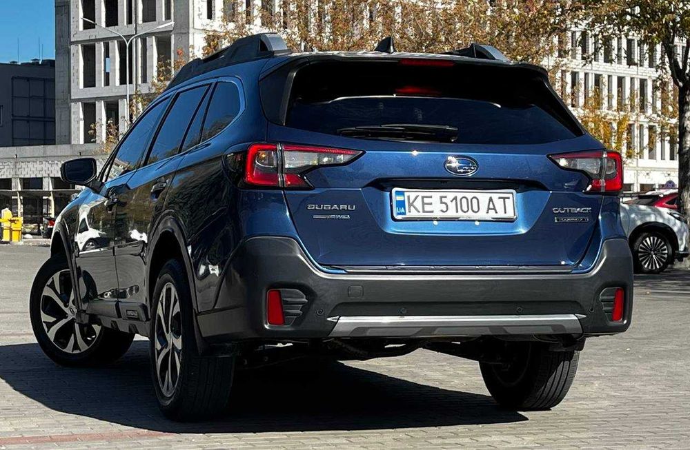 Субару Оутбек 2,4 бензин автомат 2021