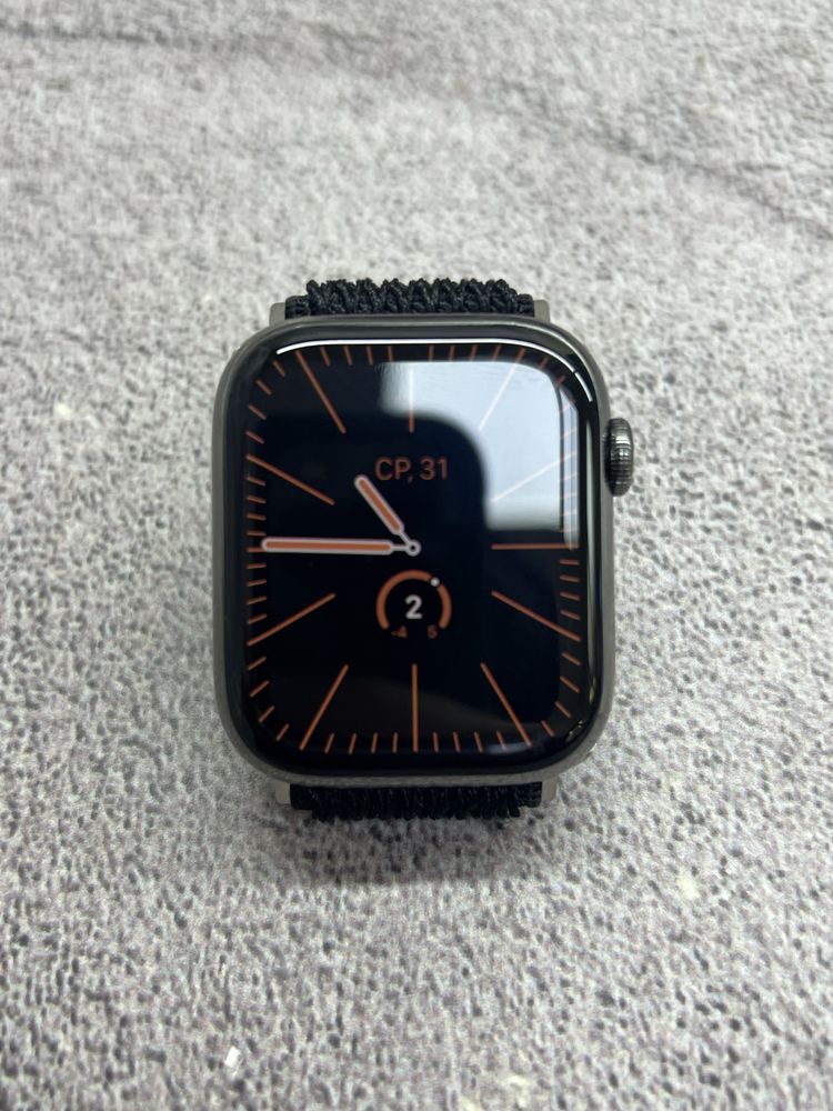 Apple Watch 8 + LTE 45mm Stainless Steel