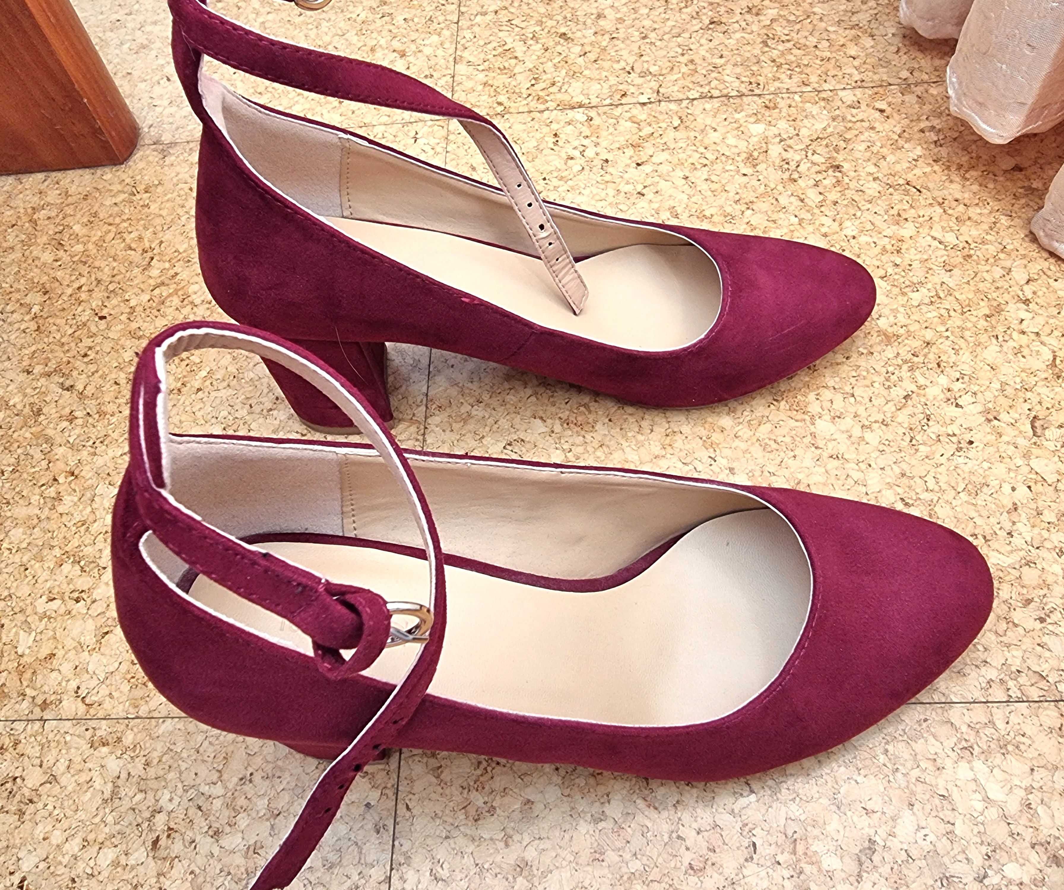 Sapatos bordeaux Lefties, tamanho 37