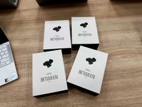 Навушники STATUS Between PRO Wireless Earbuds Нові