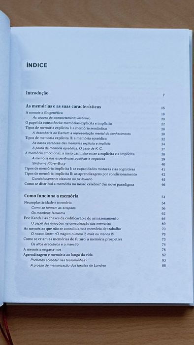 Livro "Somos a Nossa Memória: Recordar e Esquecer"