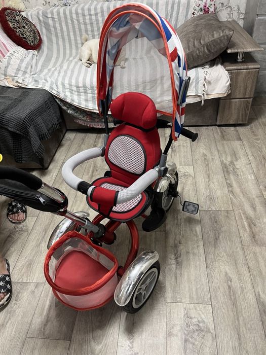 Велосипед с родителькой ручкой