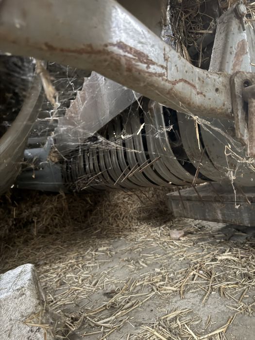 Przyczepa samozbierajaca do siana