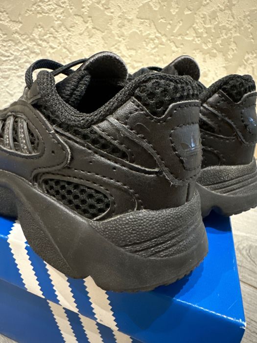 Оригінальні ADIDAS Ozmillen EL I