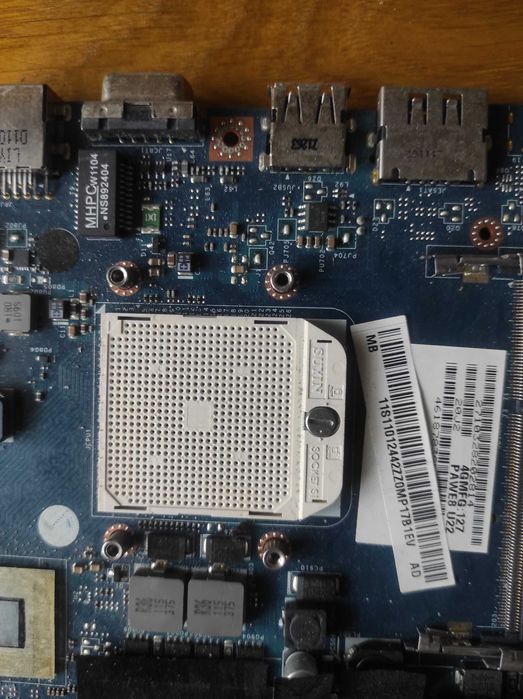 Материнская плата Lenovo G565 Z565 Z560 NAWE6 LA-5754P