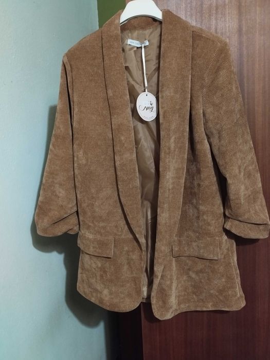 Casaco/blaser forrado camel novo