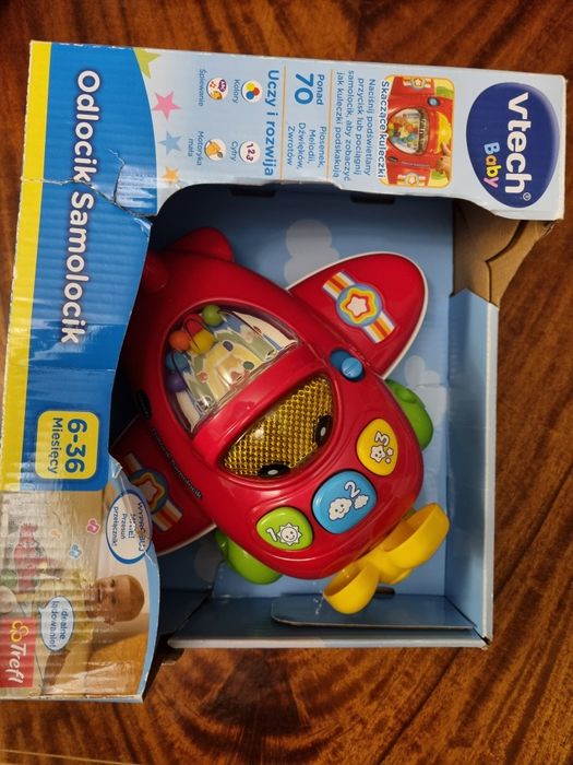 Nowa zabawka Vtech odlocik samolocik 6-36 miesięcy