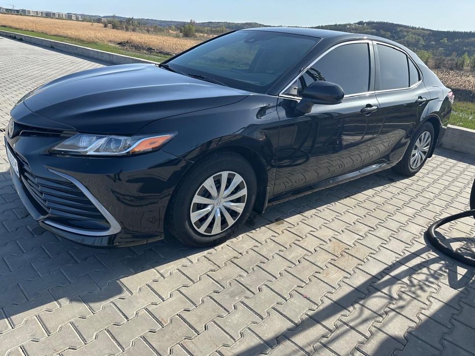Автомобіль Toyota Camry 70, 2022 рік, гібрид, Тойота Камрі 70, 64000