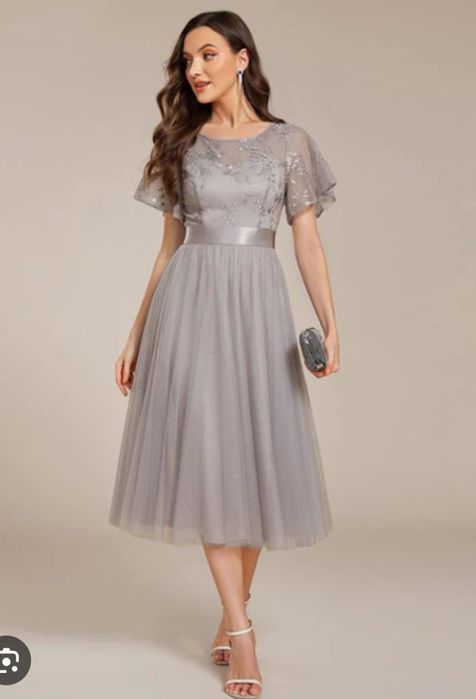 Святкова ніжна пишна сукня фатин плаття міді вечірнє