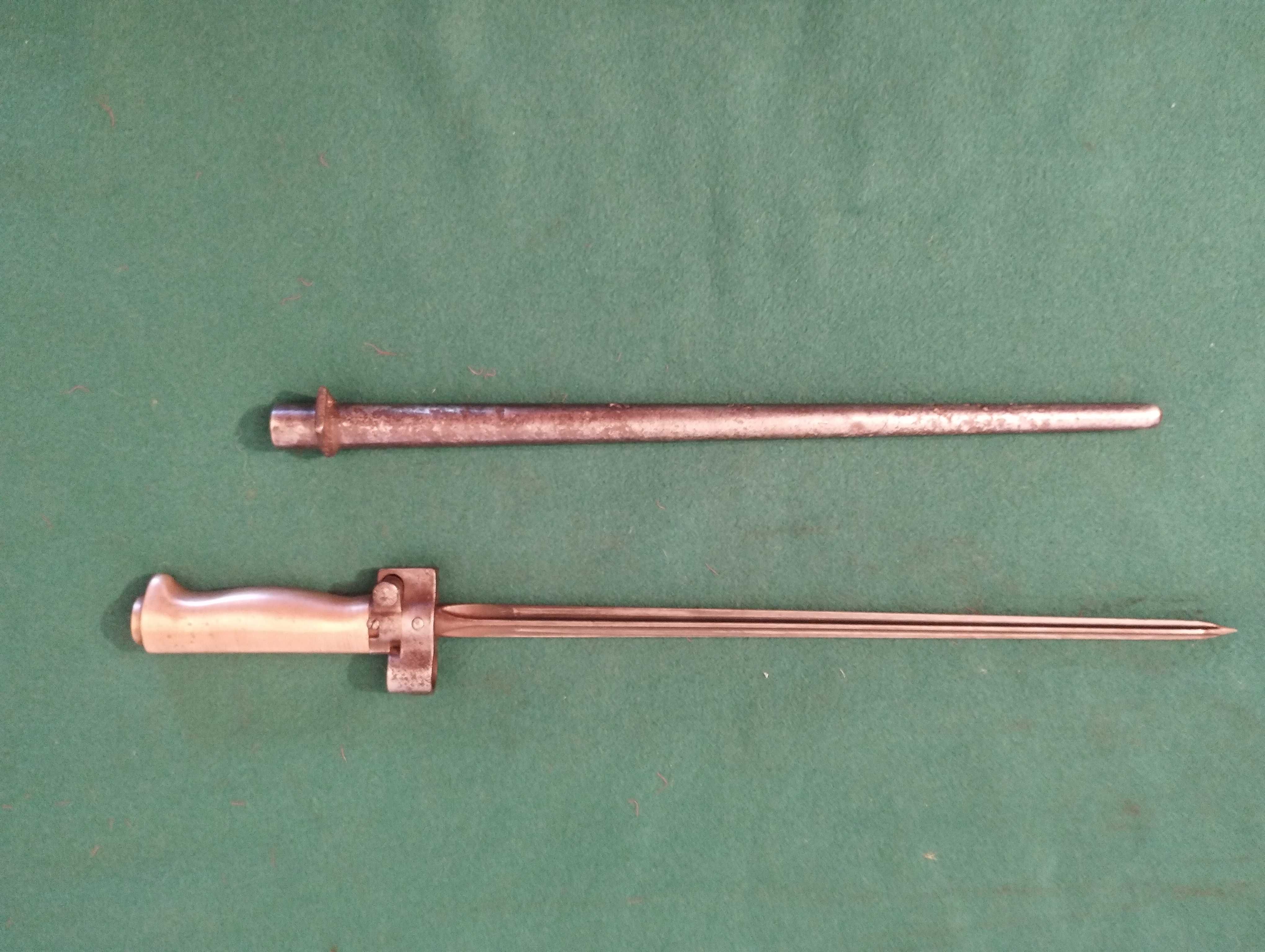 Sabre  curto Lebel modelo 1886/93. Modelo com espiga curta