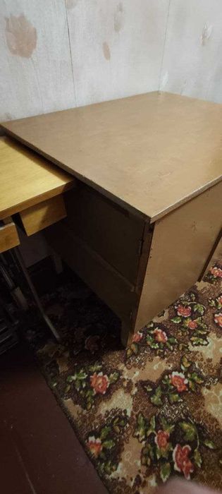 Тумба стіл комод дуже містка двоє дверцят для гаража / дачі
