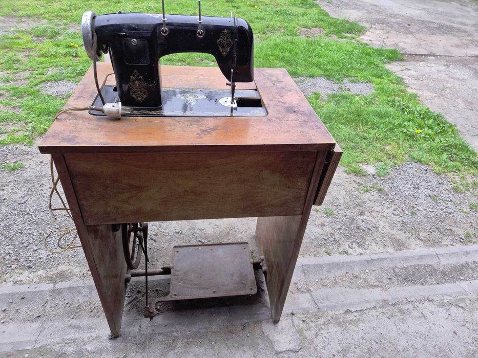 stara maszyna do szycia