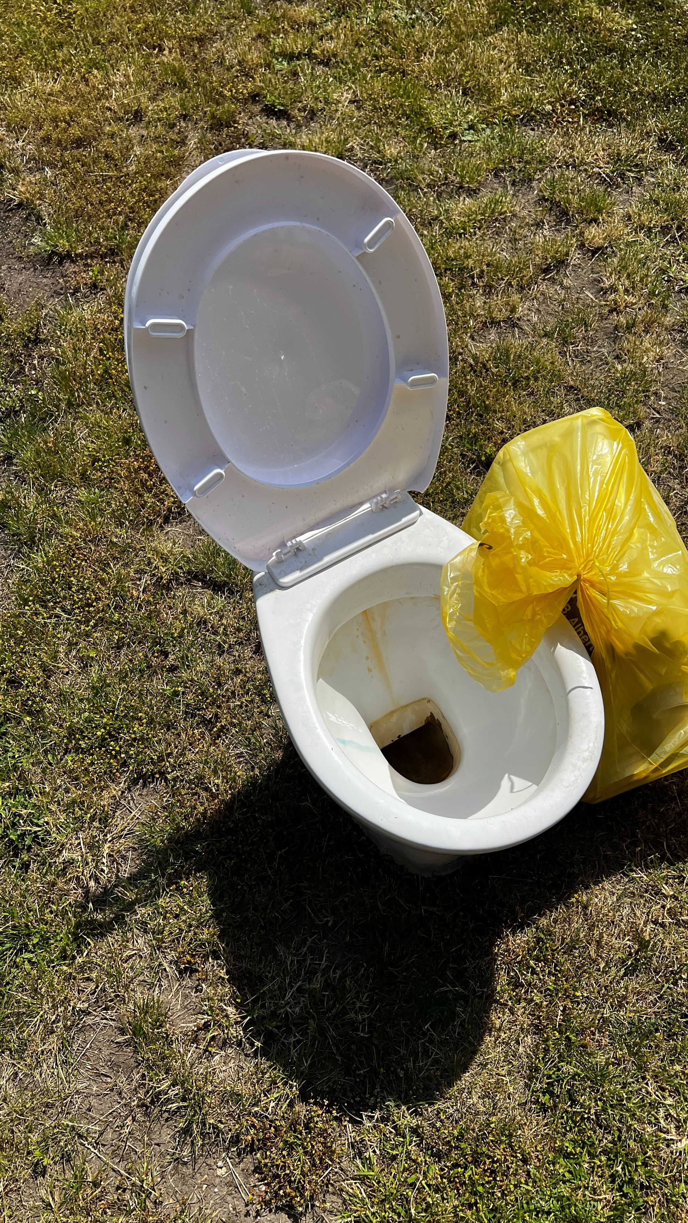 WC (komplet) - używany, idealny na budowę