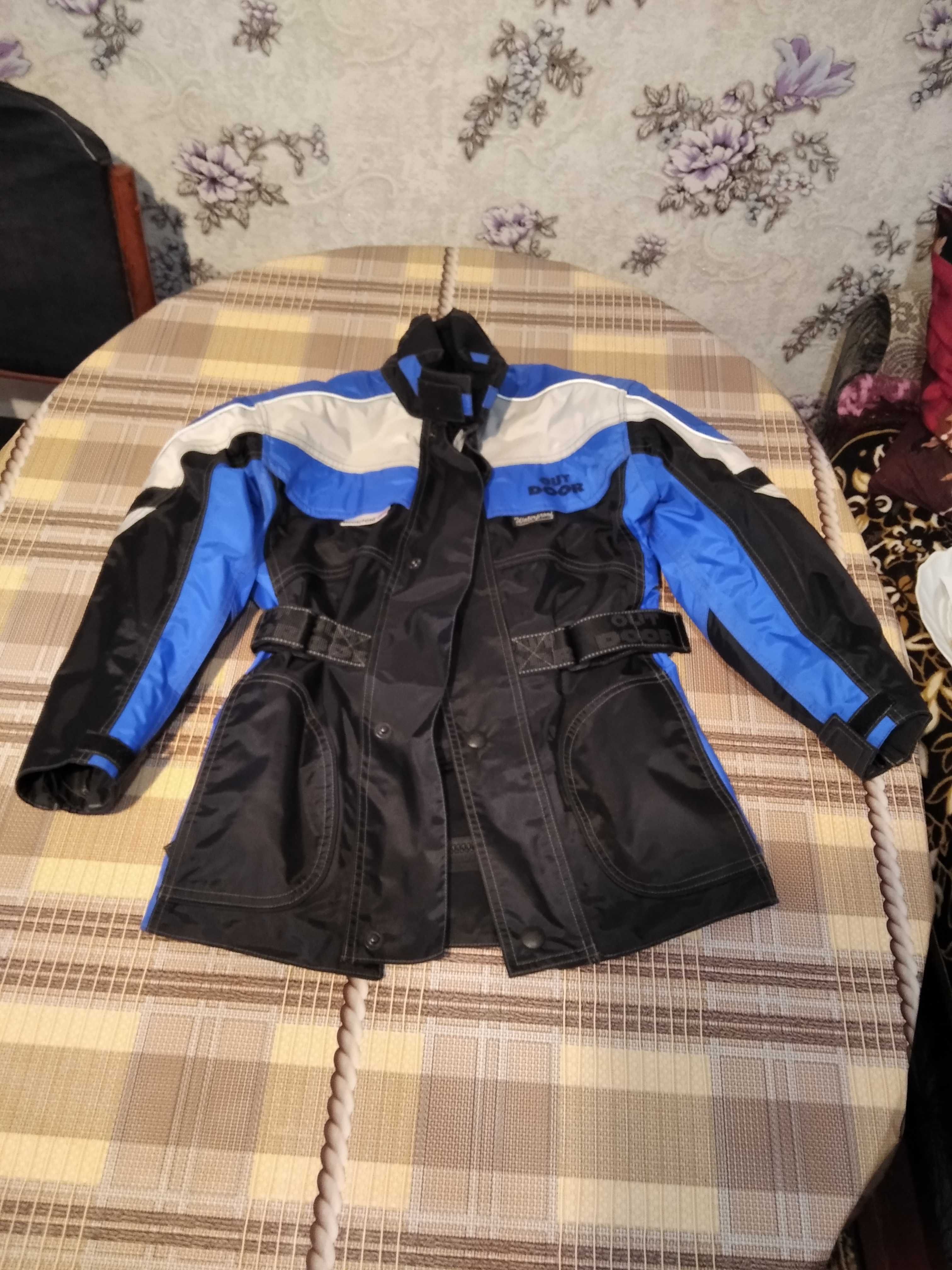 Куртка мото, мотокуртка , состояние новое, с защитой! Детская куртка.