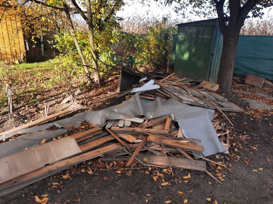 Dużo drewna po altanie

Do oddania za darmo