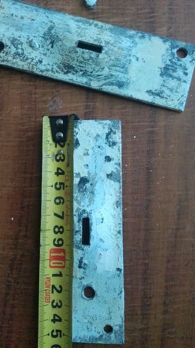 Міцний кронштейн чавунних радіаторів, крепление чугунных батарей ссср