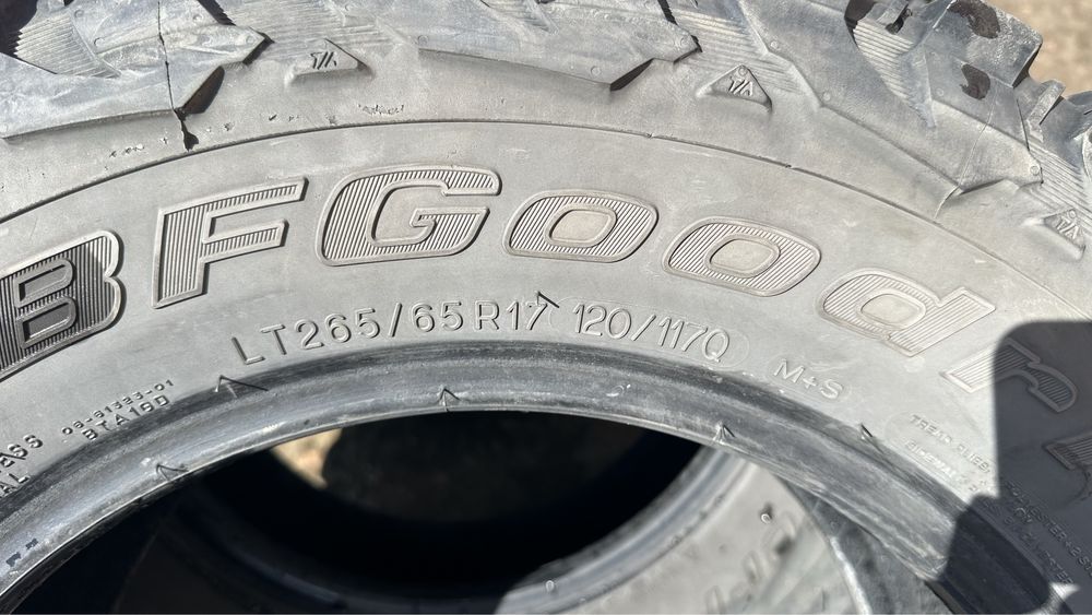 Bfgoodrich mud terrain km3 265 65 r17