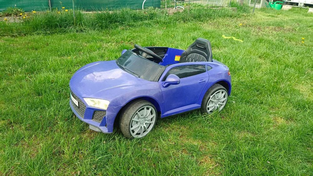 Auto, samochód pojazd na akumulator dla dziecka jak Audi