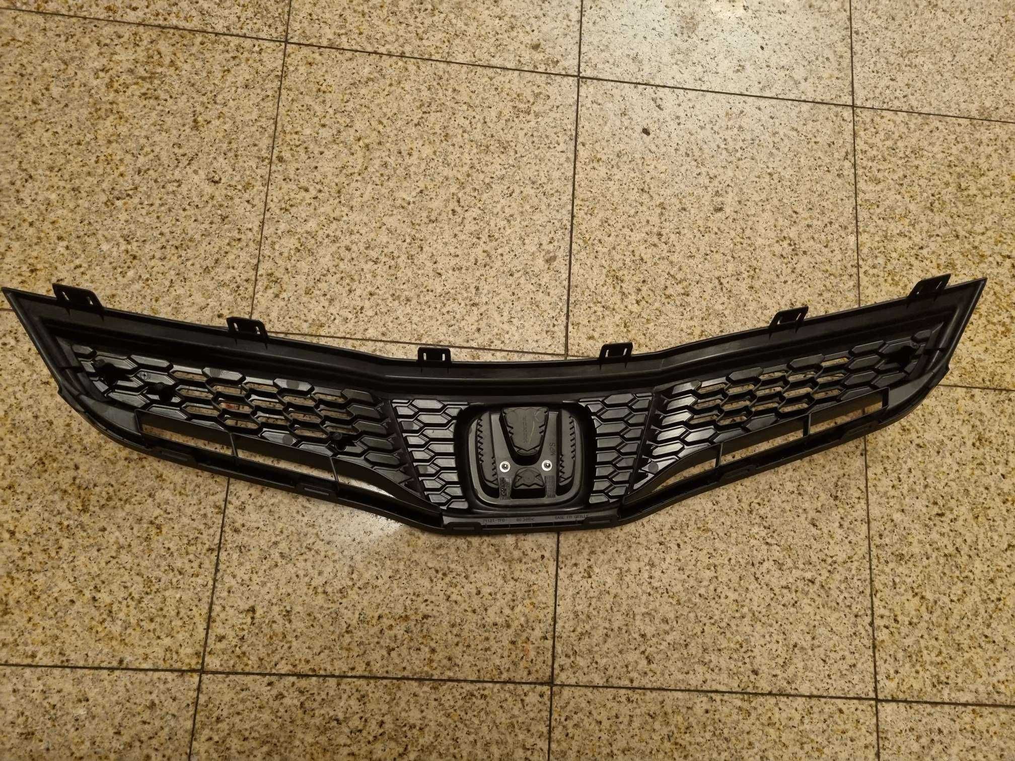 GRILL ATRAPA CHŁODNICY Honda Jazz LIFT 2011 - 2015 r. 71121-TF0