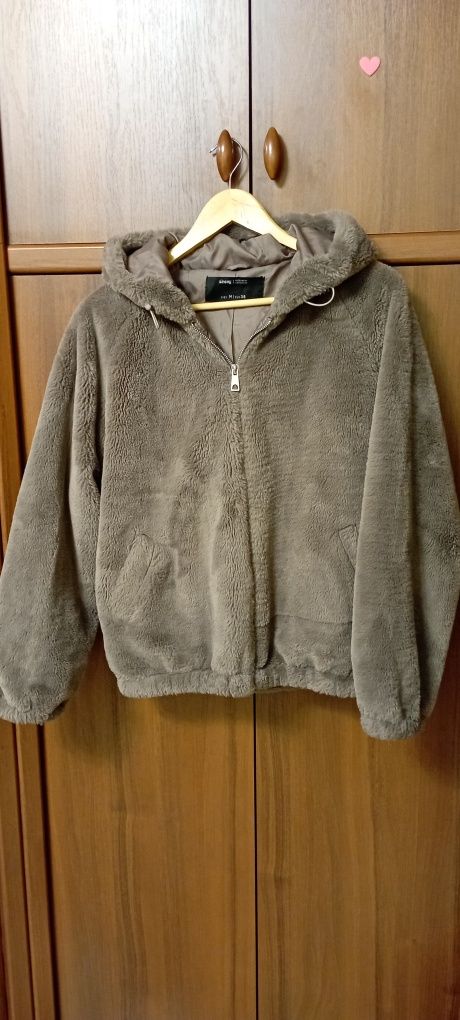 Куртка з штучного хутра, розмір М/46, Sinsay