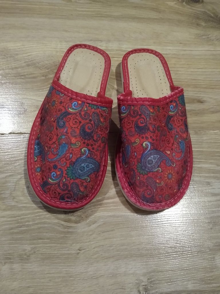 Kapcie damskie góralskie skórzane filcowe Paisley Czerwone 36/37