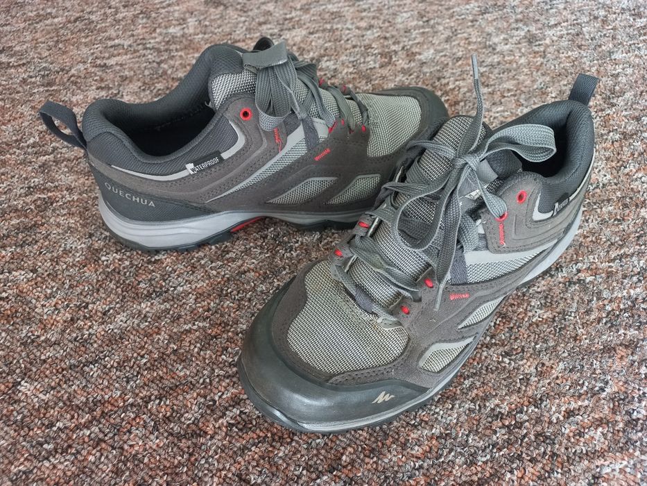 Трекінгові кросівки Queshua р.39