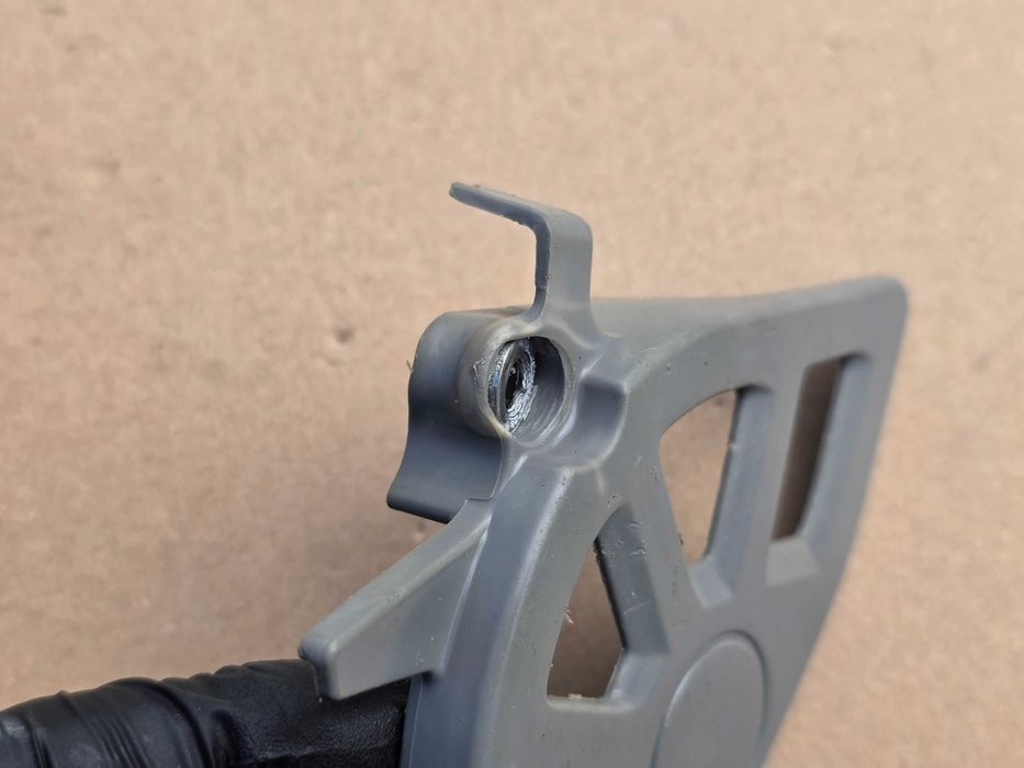 Osłona przedniej zębatki Honda CRF 450 r. P2-08 OEM