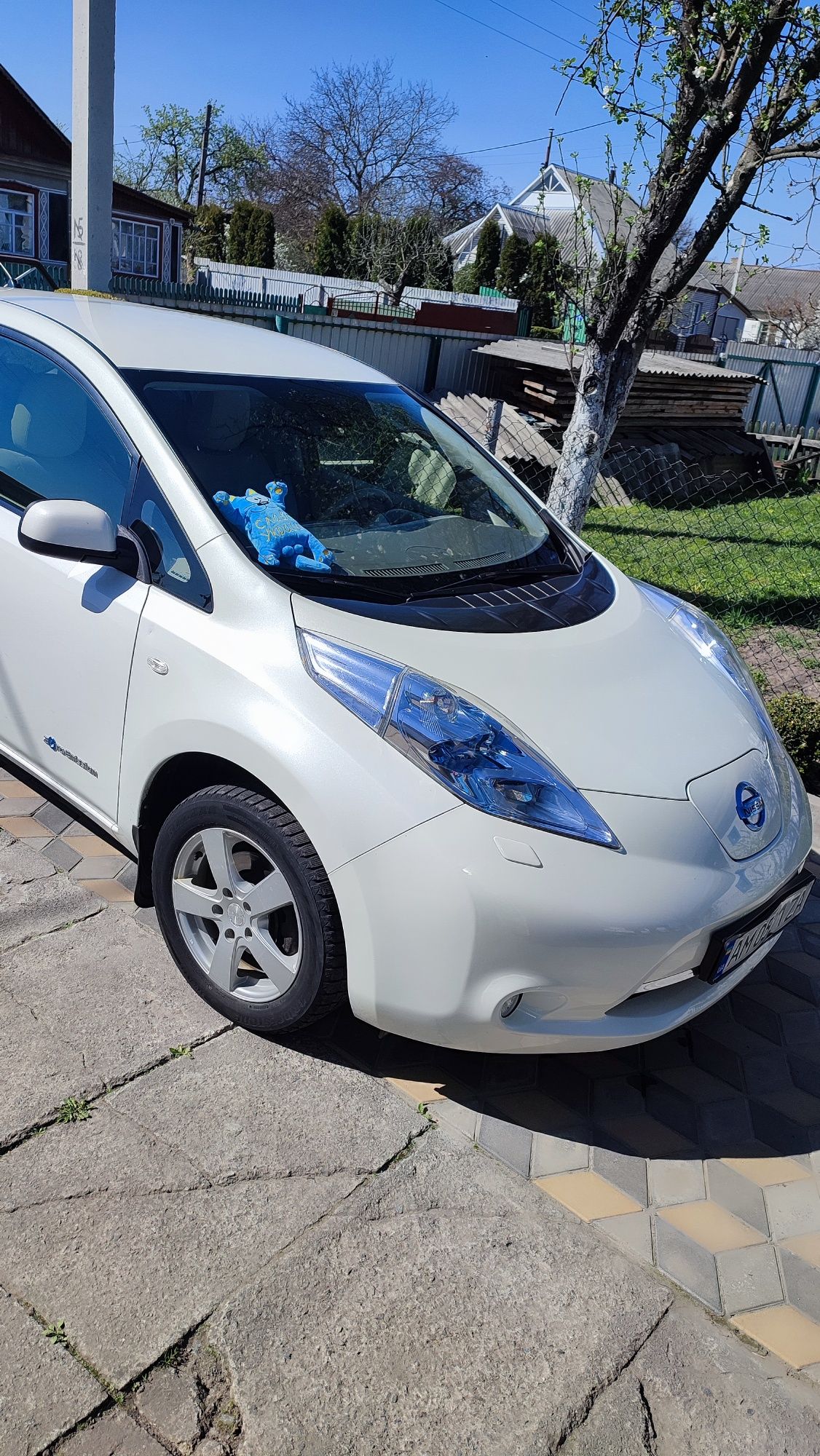 Авто Nissan Lief