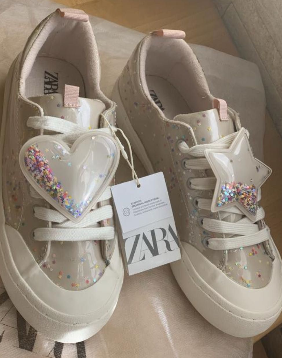 Zara buty z HOLOGRAFICZNYMI interaktywnymi detalami rozmiar 28 NOWE