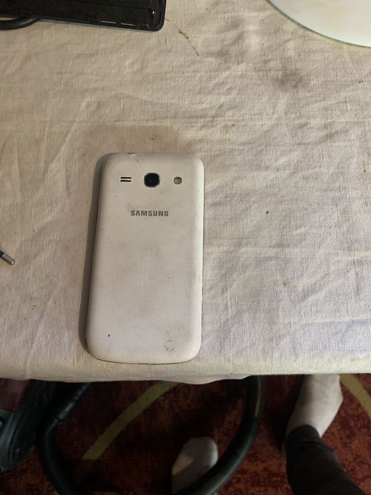 Телефон samsung