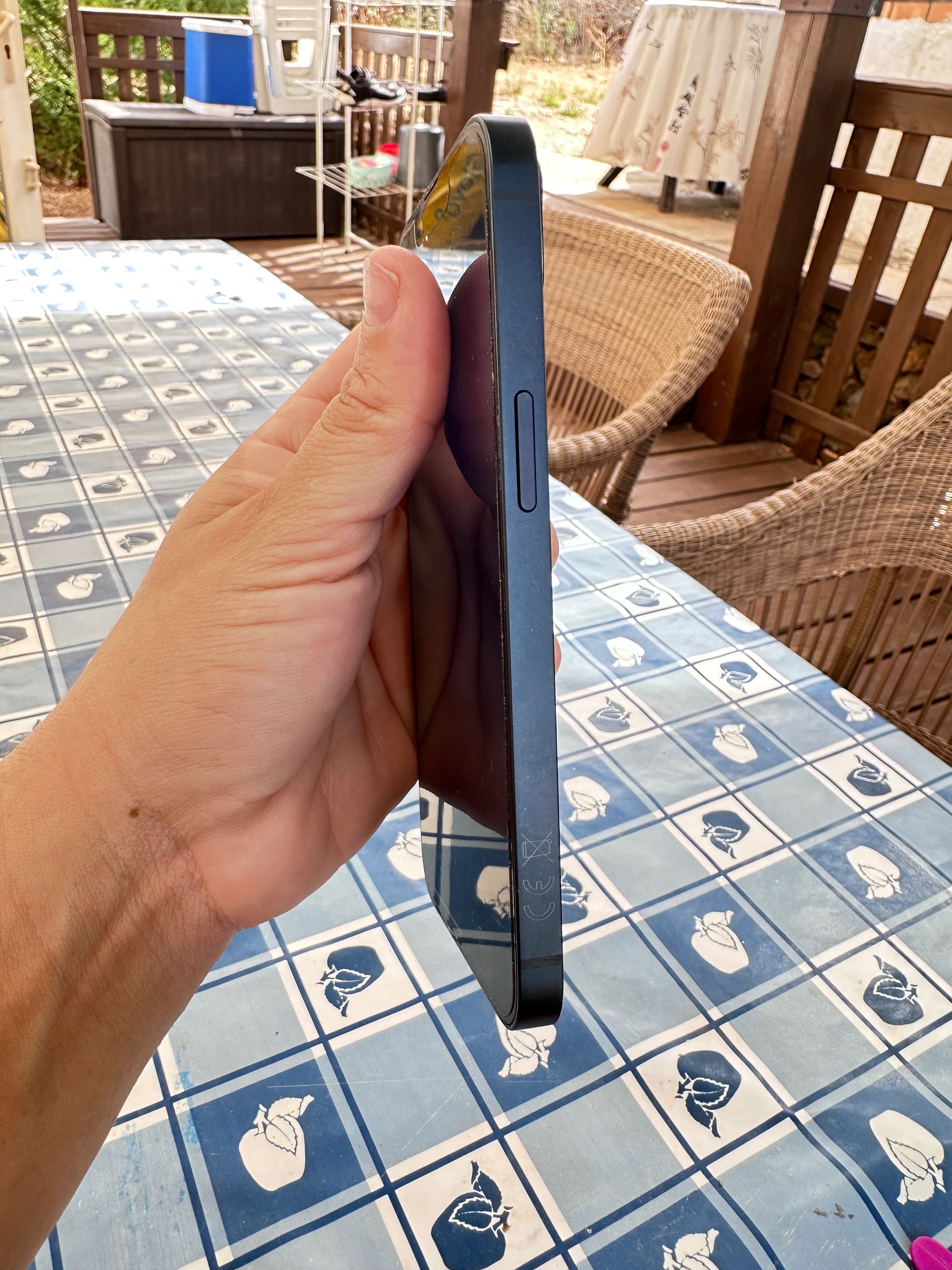 iPhone 13 (128g) em ótimo estado