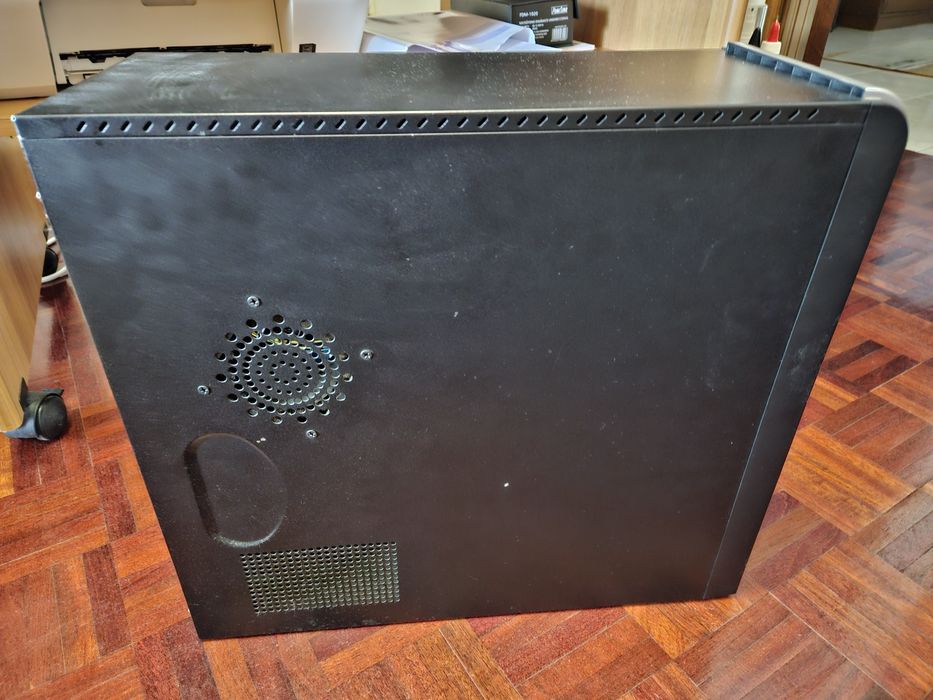 Computador desktop Asus (Windows 7)