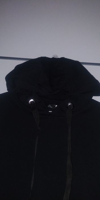 La..mu rozmiar 2 czarna bluza z kapturem 
Czarna zadbana bluza z kaptu
