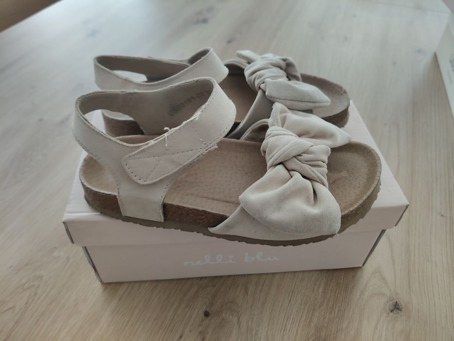Buty, sandały rozmiar 33