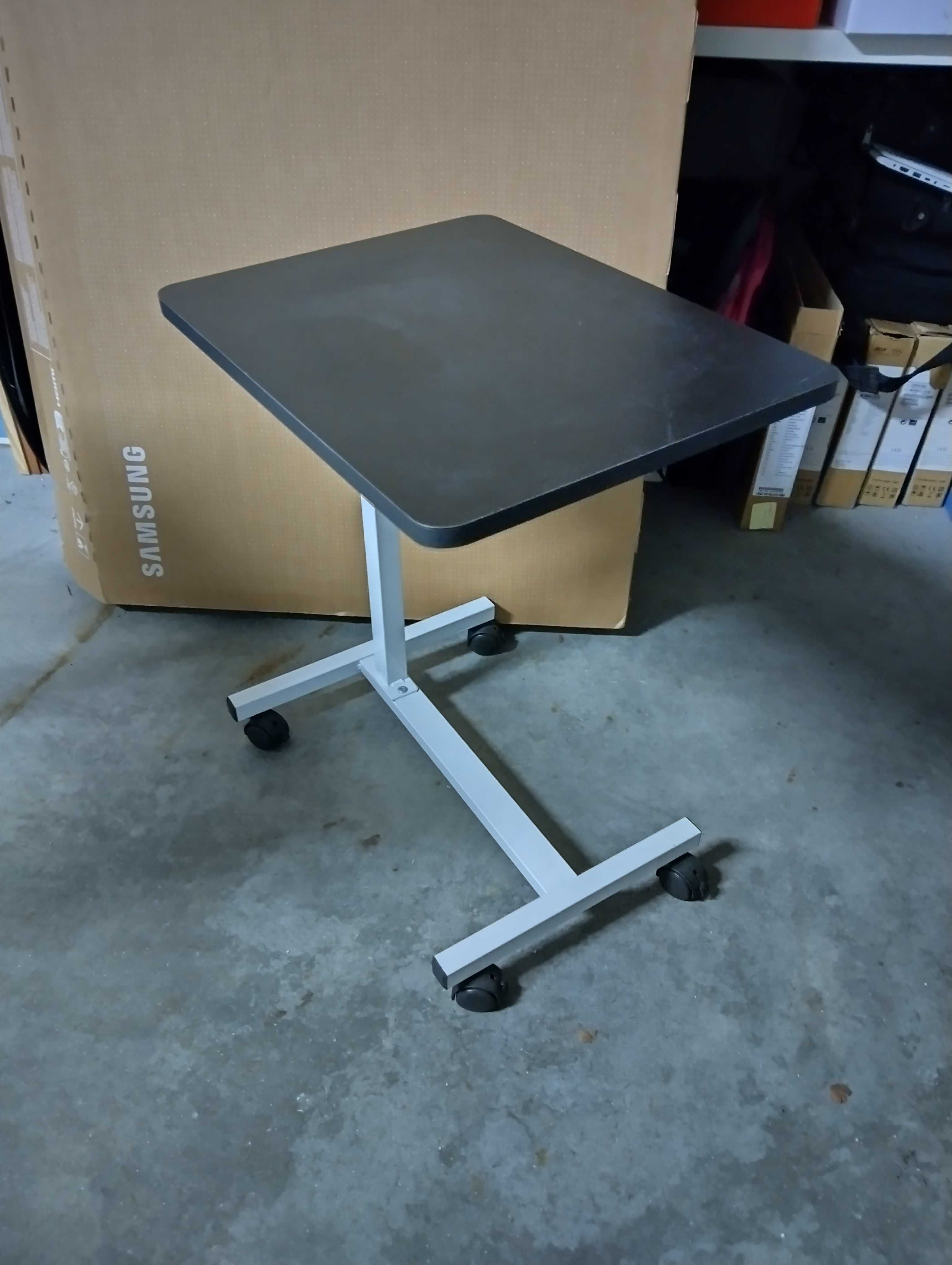 Mesa para Projector Vídeo