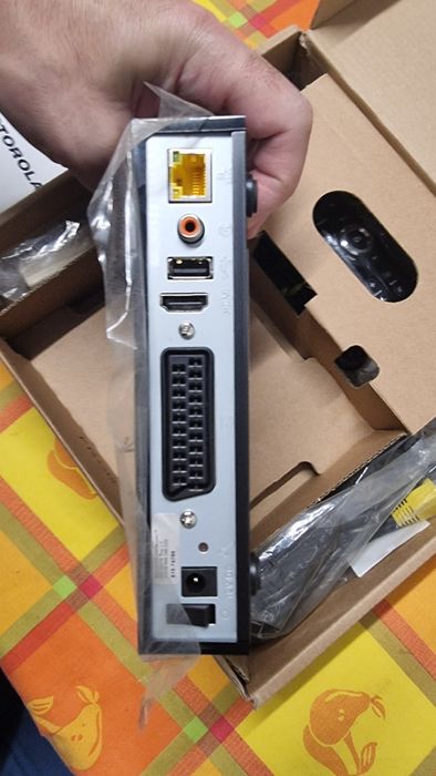 MEOBox Vip 1002 Nova Caixa + comando