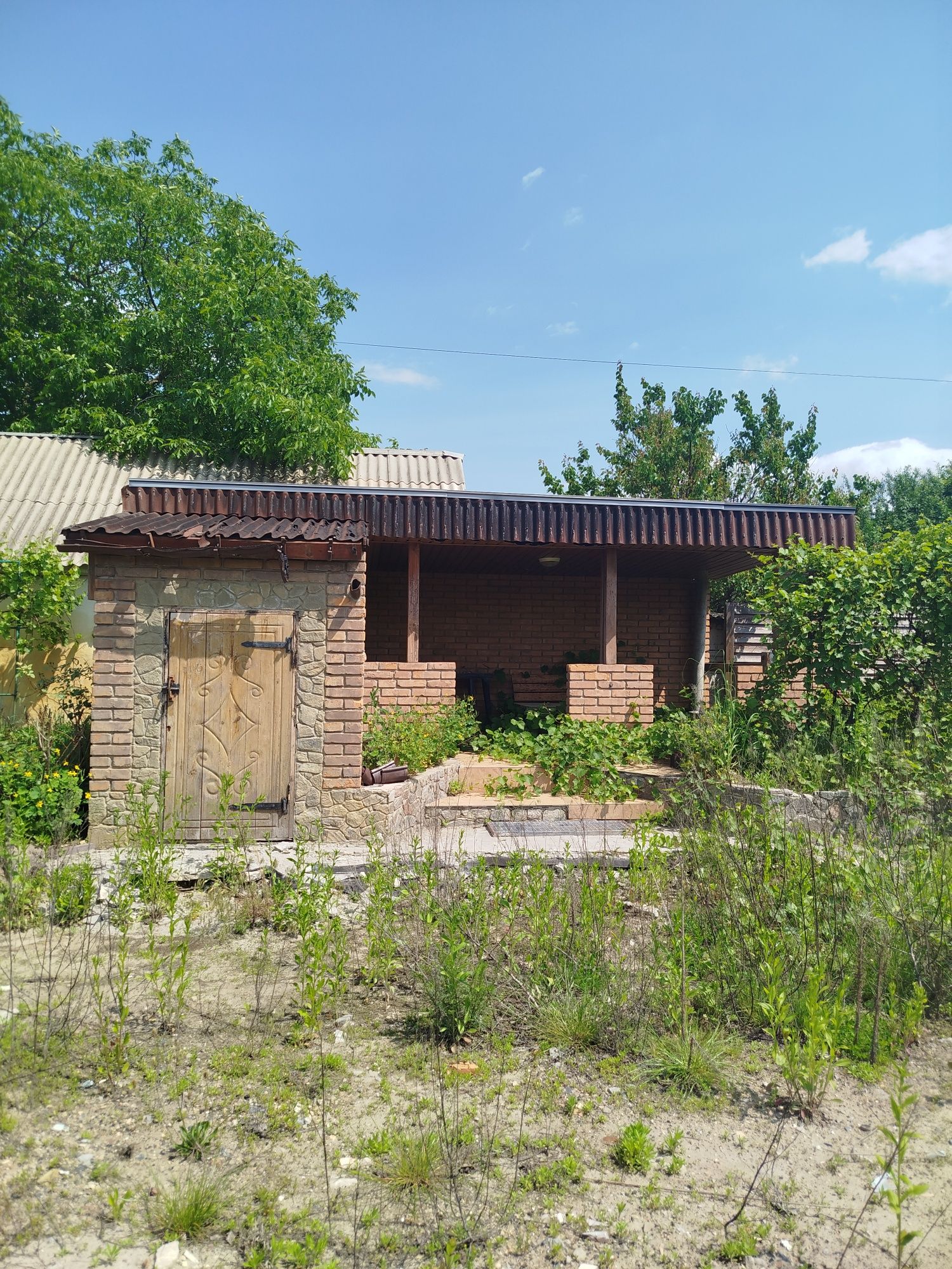 Продам фасадну земельну ділянку
