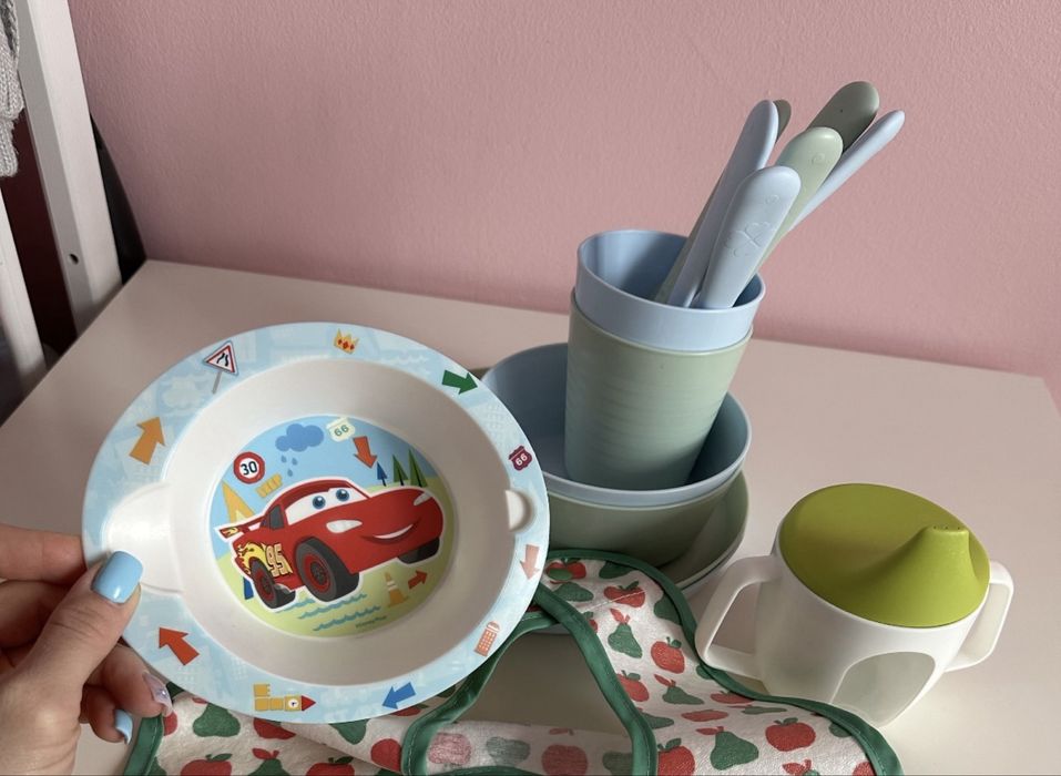 Zestaw Ikea Kalas kubki talerzyki miseczki sztućce