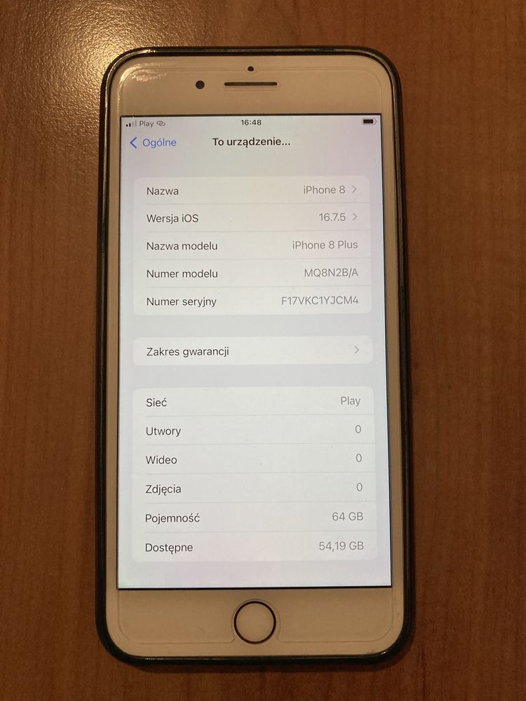 W pełni sprawny iPhone 8 Plus 64gb bez blokad, wylogowany i wyzerowany