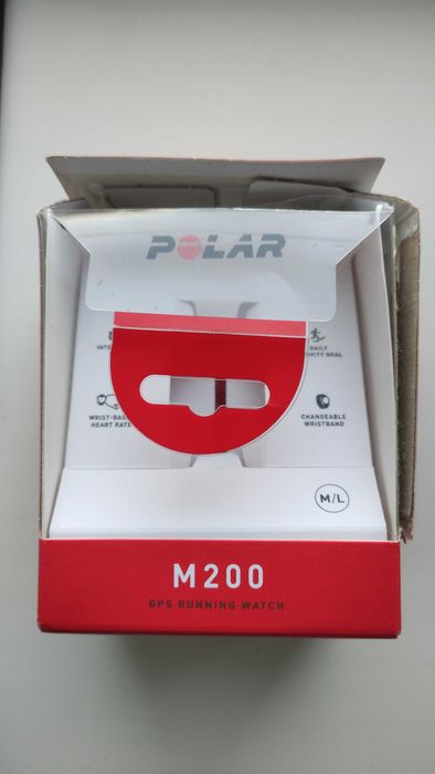 Спортивний годинник Polar M200