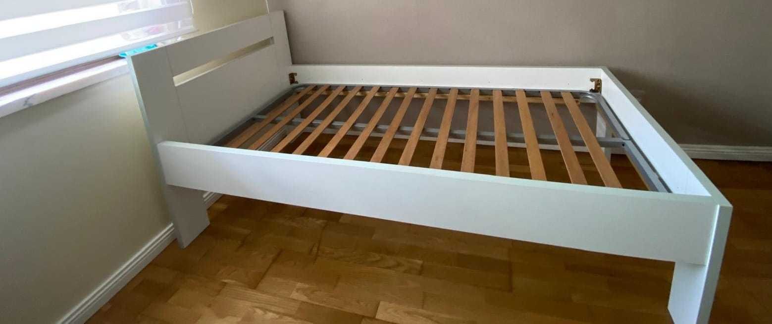 Cama de solteiro sem colchão