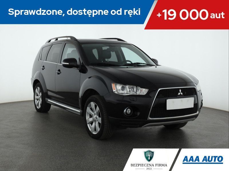 Mitsubishi Outlander 2.4 MIVEC, Salon Polska, Automat, 7 miejsc, Skóra, Xenon, Bi-Xenon,