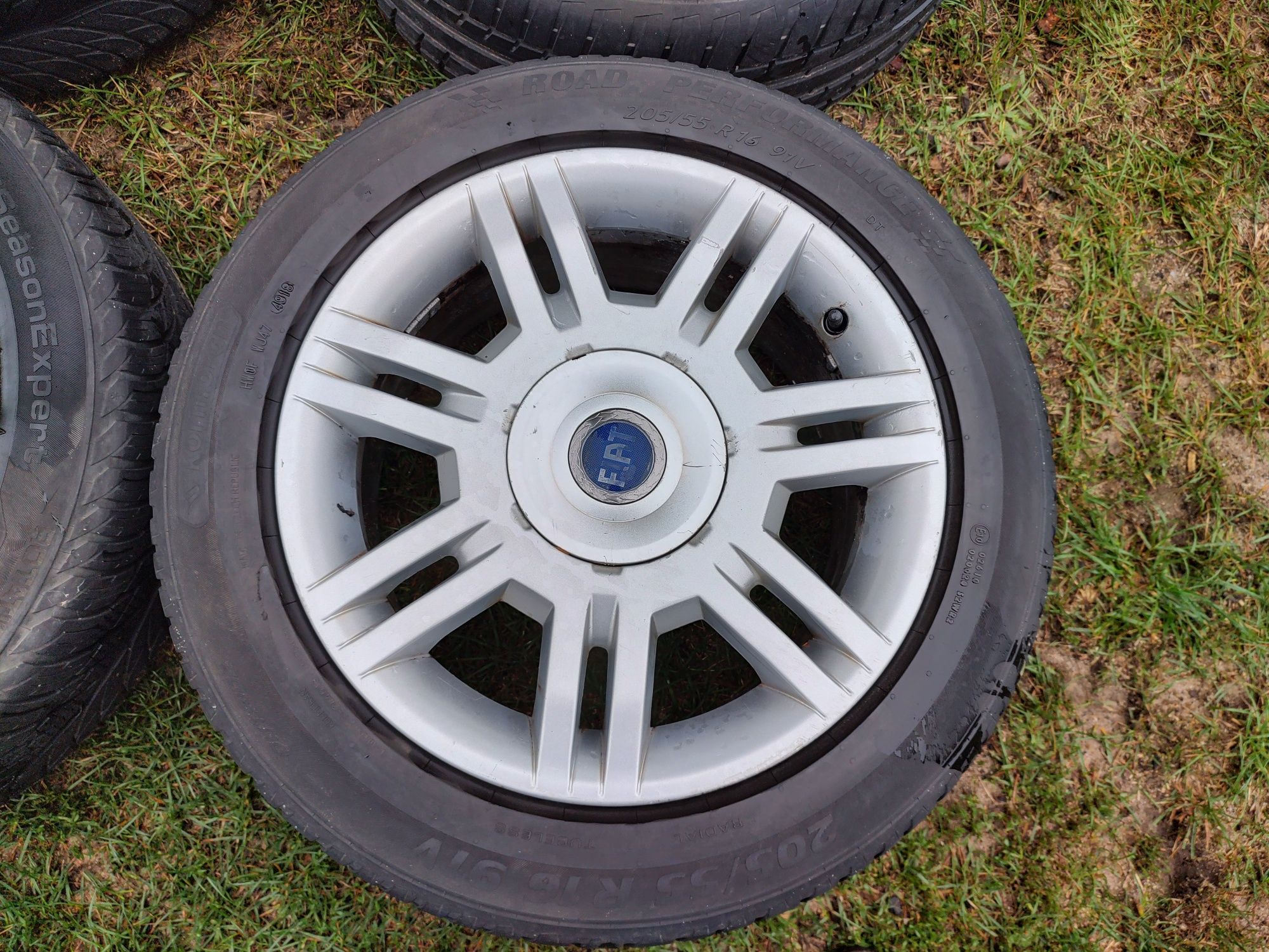 Koła Felgi Aluminiowe Alufelgi 16" Fiat 4x98 Opony całoroczne letnie