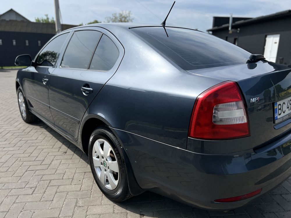 Skoda octavia (a5) 10.2011 року MPI 1.6  газ/бензин