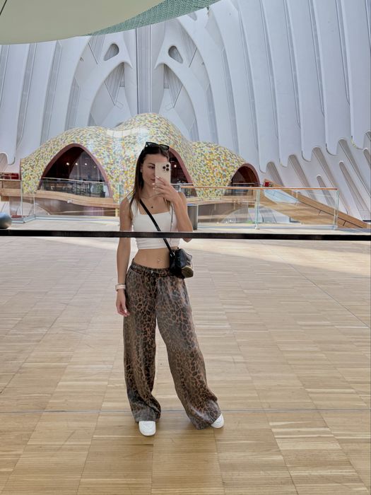 Сатинові леопардові штани палаццо