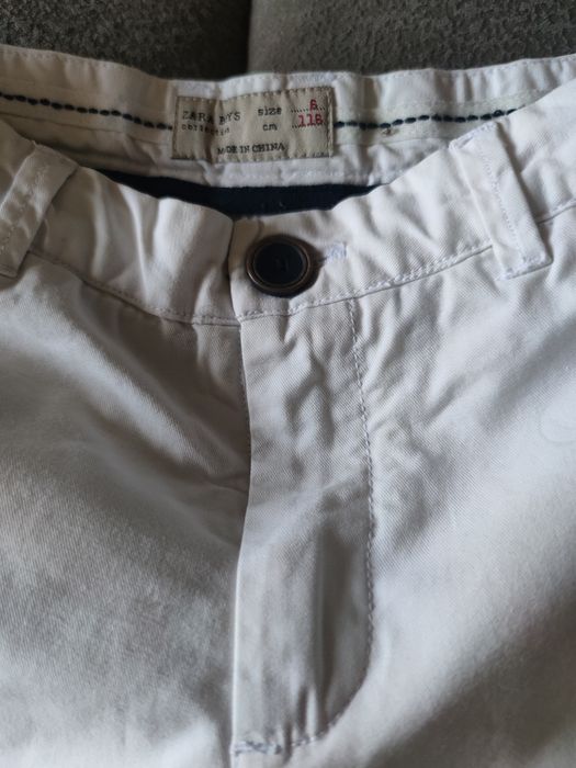 Krótkie spodenki Zara eleganckie białe rozm. 116cm bdb