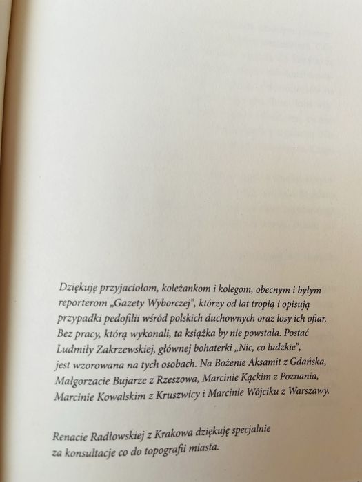 Nic co ludzkie Piotr Głuchowski powieść inspirowana filmem Kler