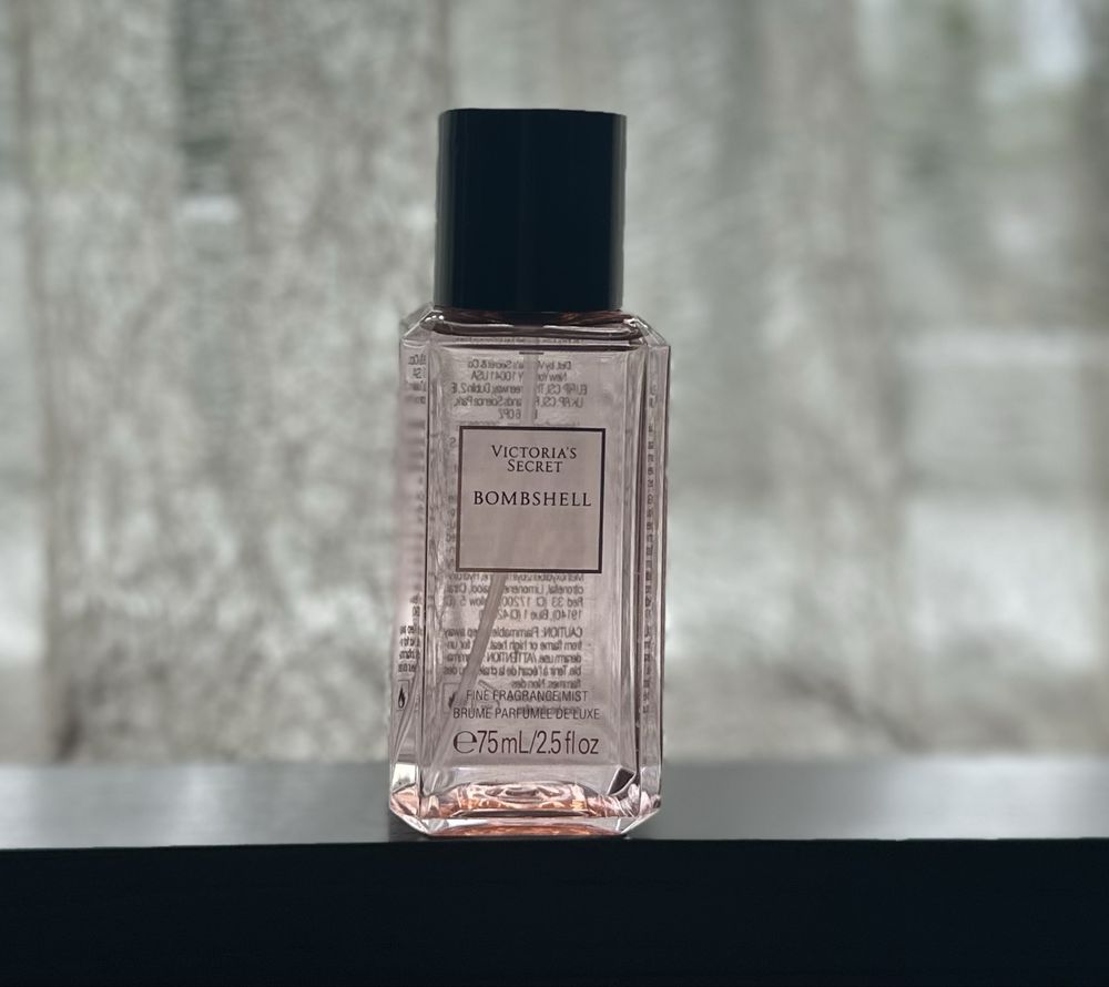 Парфумований спрей Victoria’s Secret bombshell оригінал