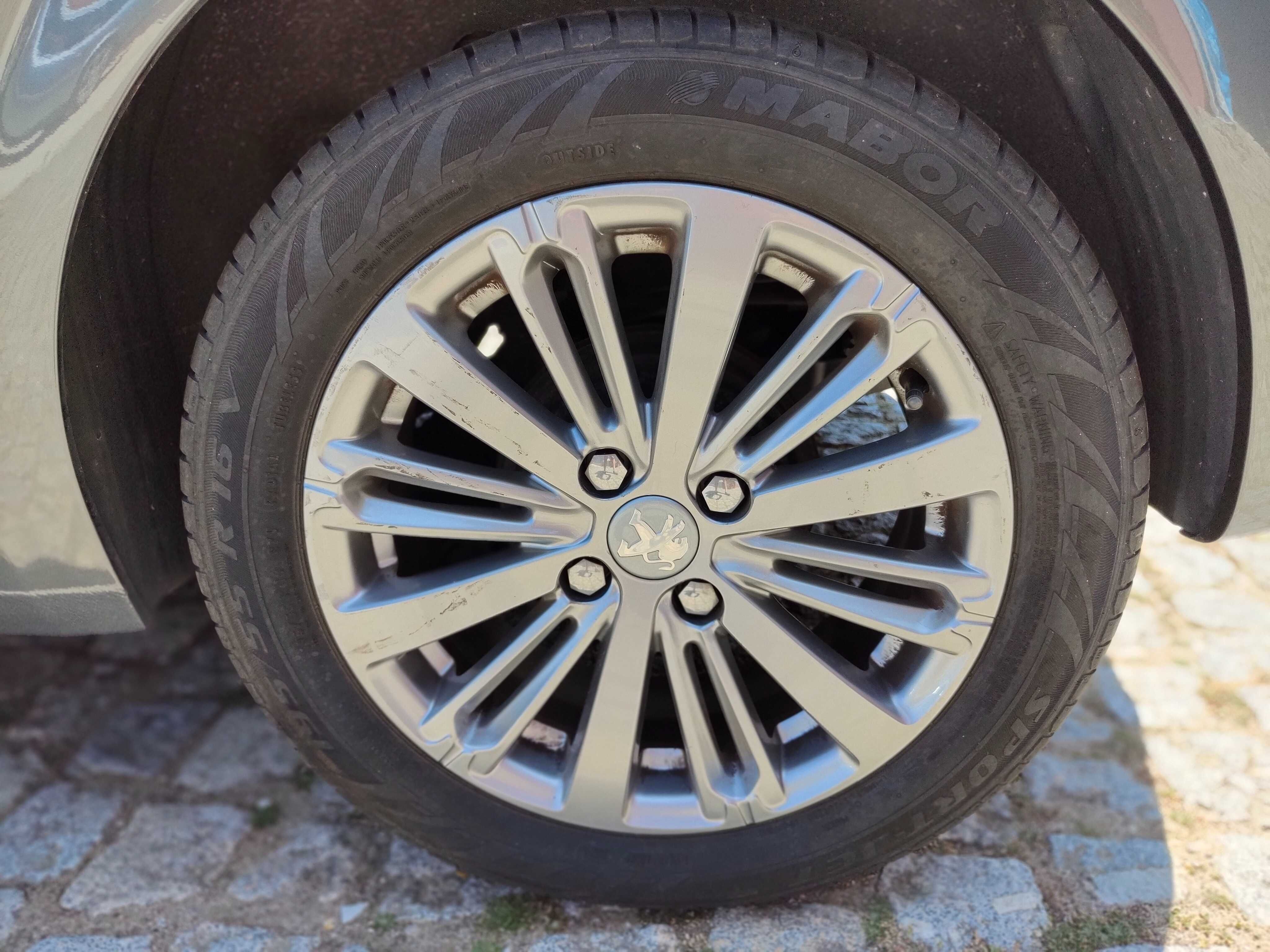 Peugeot 208 1.6 HDI Style