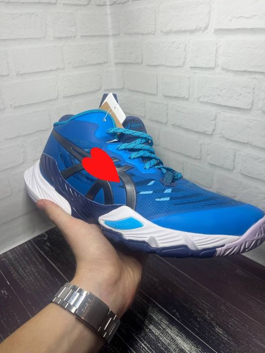 Волейбольні кросівки Асікс Metarise